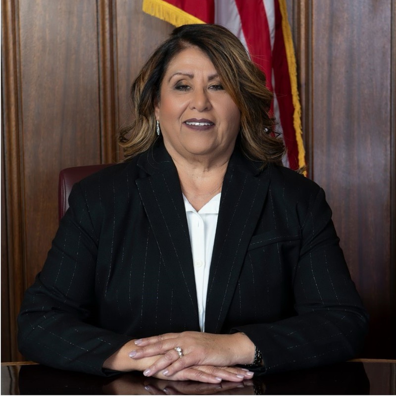 Gloria Flores